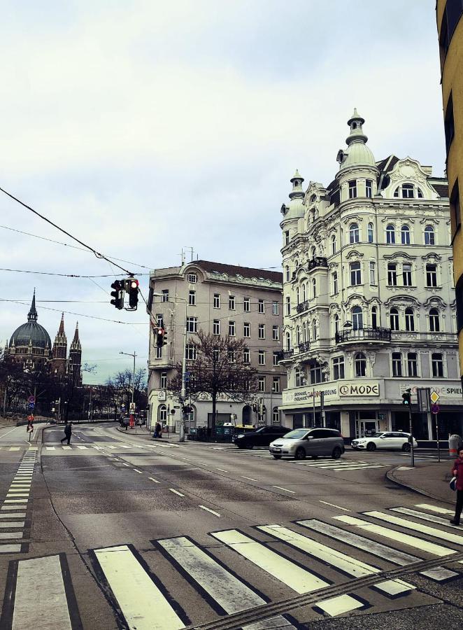 Central Mariahilfer Apartment 5 Min To The Schoenbrunn Palace And City Shopping Center Відень Екстер'єр фото