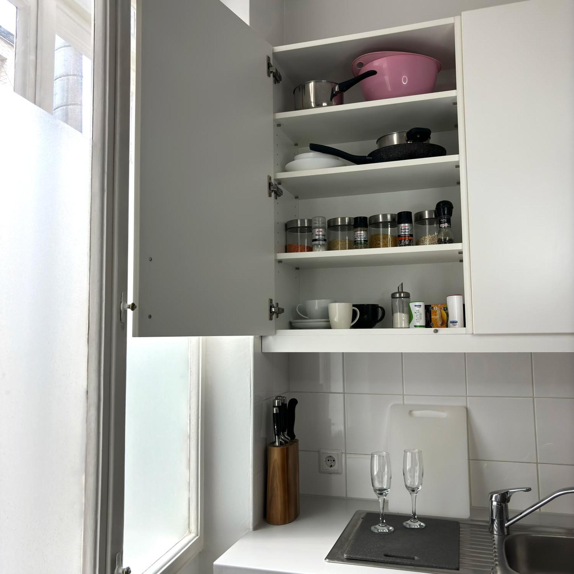 Central Mariahilfer Apartment 5 Min To The Schoenbrunn Palace And City Shopping Center Відень Екстер'єр фото