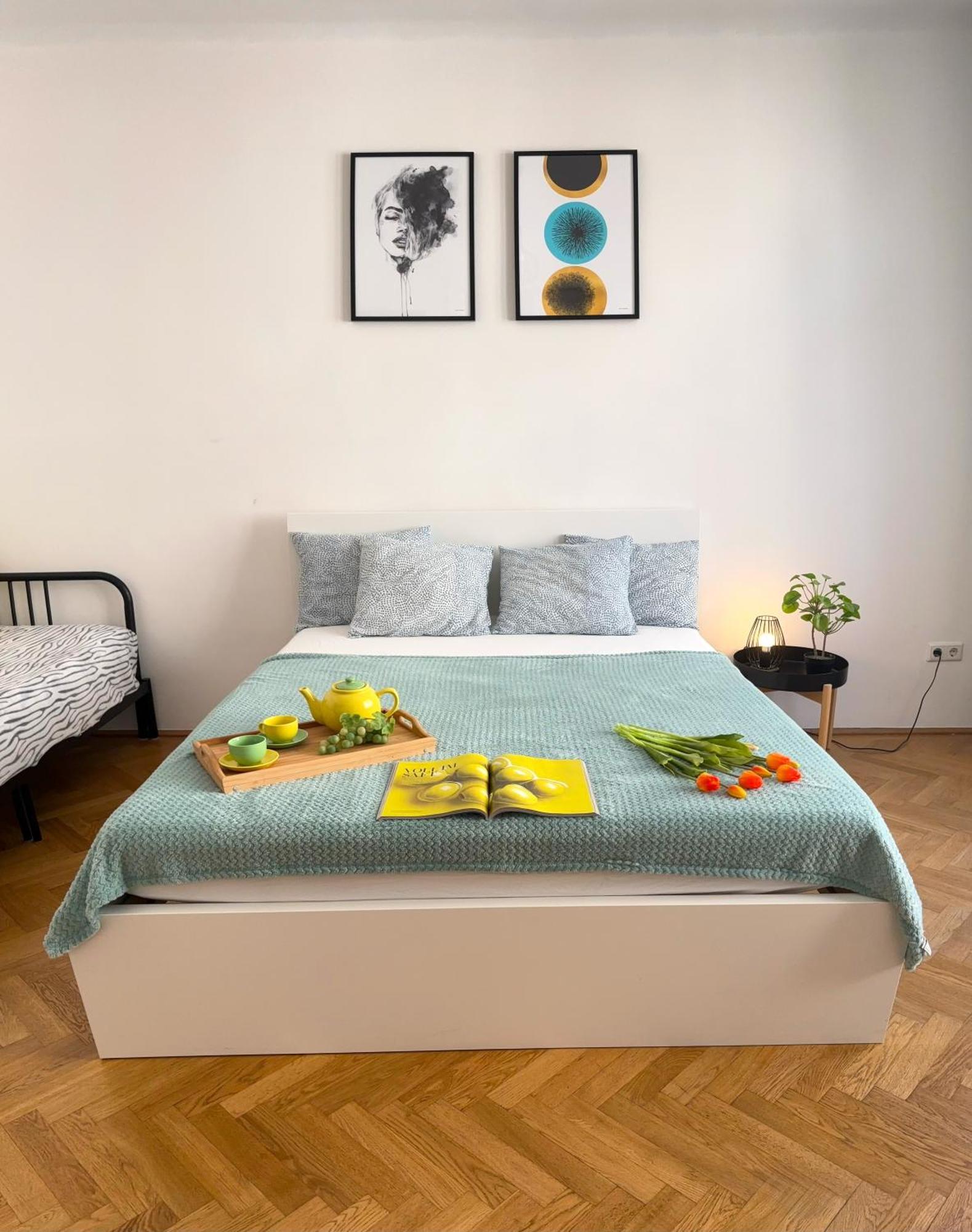 Central Mariahilfer Apartment 5 Min To The Schoenbrunn Palace And City Shopping Center Відень Екстер'єр фото